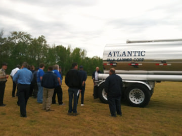 inspecting bulk liquid trailer